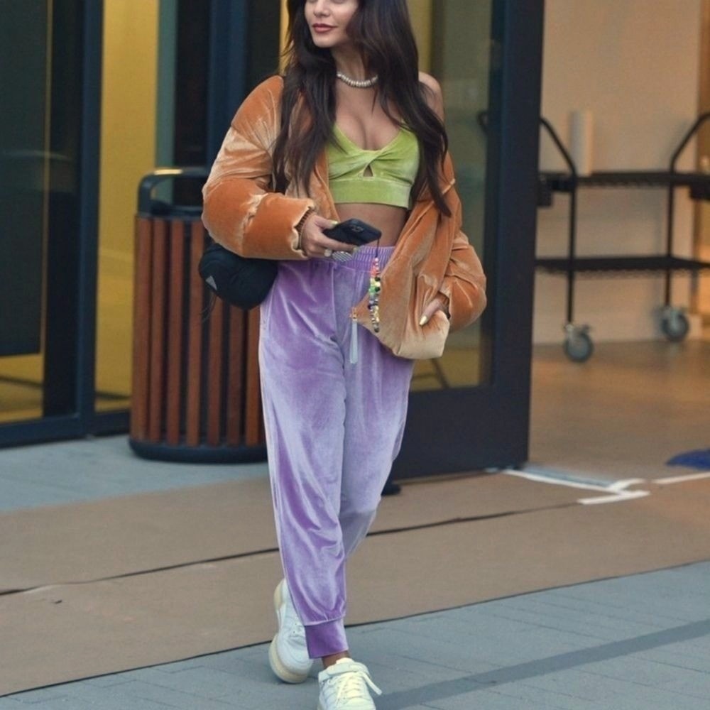 Fabletics Velour Joggers Womens Soft Velvet Drawstring Sweatpants Lavender Small